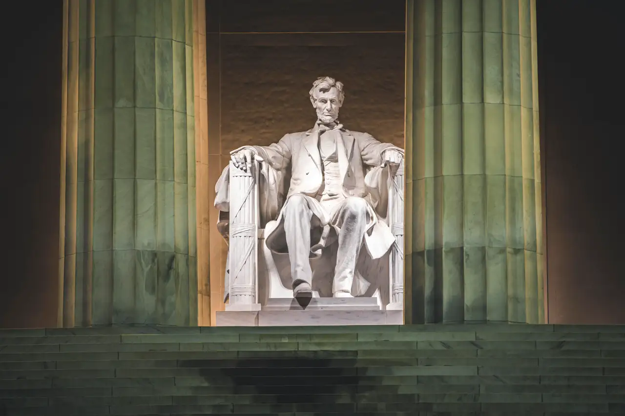 Fine-art photograph, “Lincoln Memorial at Night - 5DM40362,” from the Washington D.C. collection.